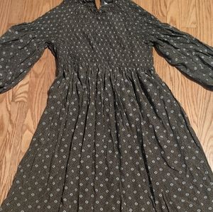 Large green printed dress